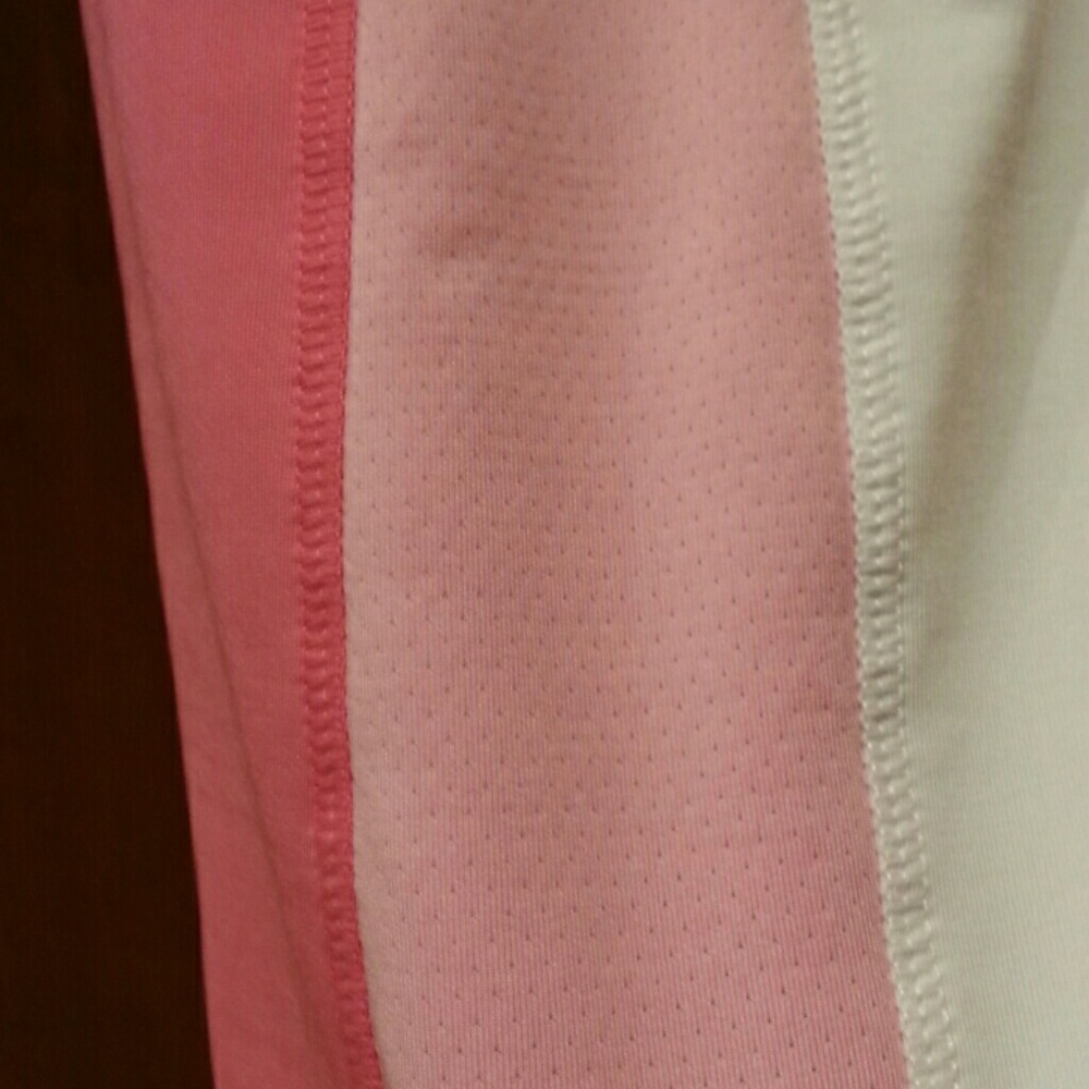 NWOT Tennis Shirt Women's - Picture 2 of 8
